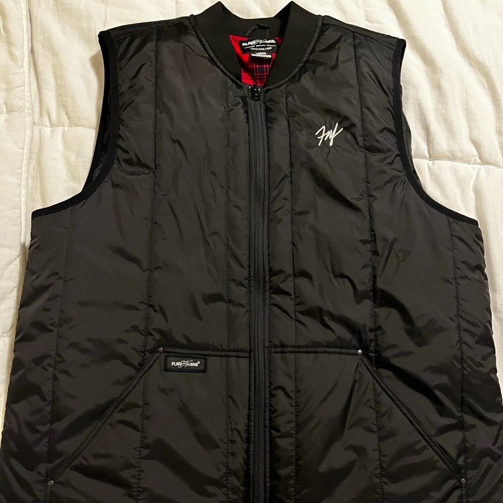 FLAG NOR FAIL VEST
